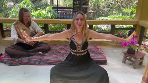 Unlock Your Heart and Expand Your World with This Kundalini Yoga Meditation