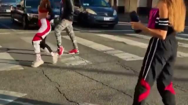 Shuffle dancers