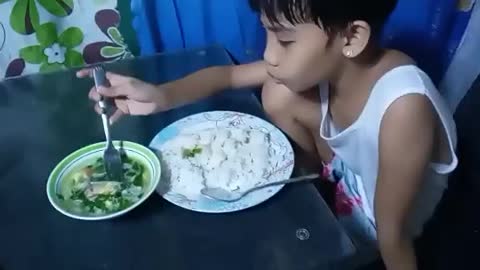 Little Mai Mai supping 🙂