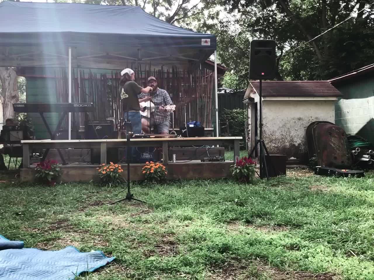 White Falcon, Lighthouse Island CIgar Box Guitar: Live Adventure