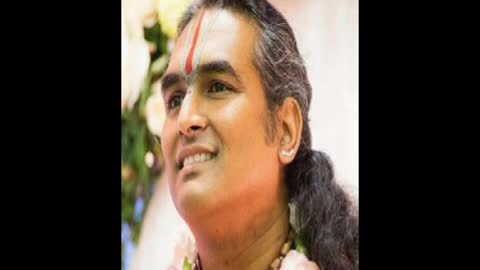 Close-ups of Guruji Paramahamsa Vishwananda - 1