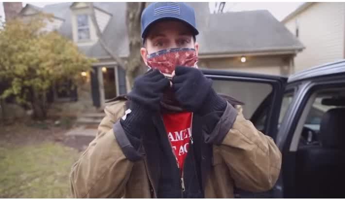 Smoking gun: Leftist preplans to dress like a patirot and pose as a reporter during Jan 6th