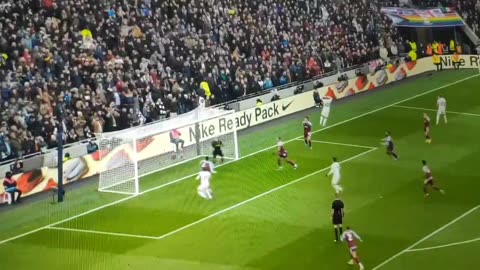 Dejan Kulusevski angry after miss