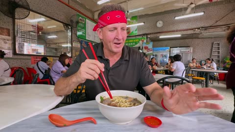 China Town Street Food in Malaysia!! The Good and the Weird!!