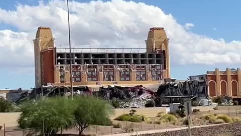 ANOTHER FAMOUS VEGASCASINO WAS DEMOLISHED!