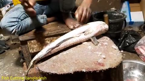 Fish cutting skills in Bangladesh