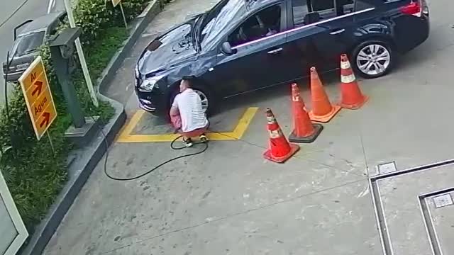 Inattentive motorist