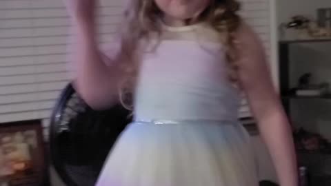 6 Year Old LOVES President Trump!