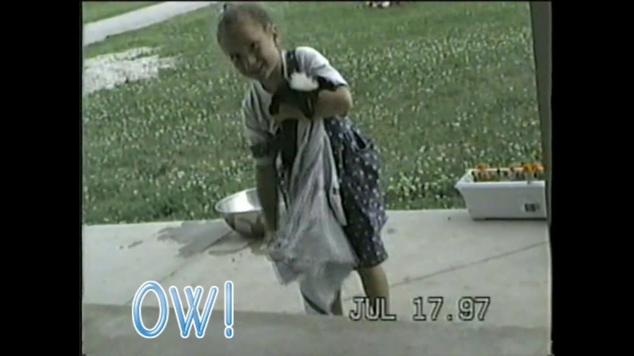 Giving A Skunk A Bath!