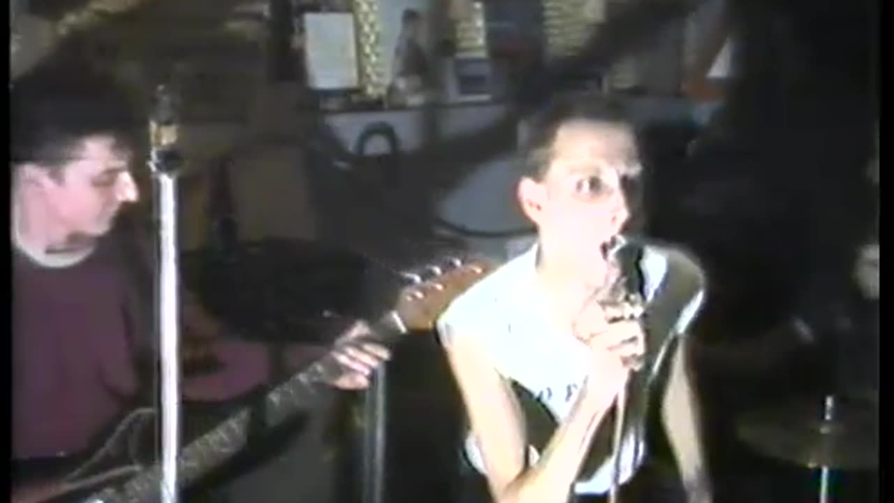 Boegies - Lallend ten onder