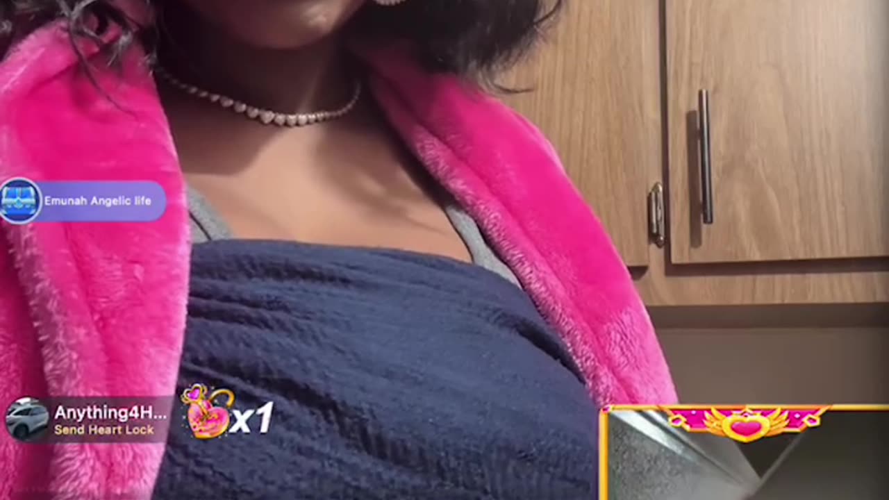 - ANGELIC SOUL ; GOES LIVE W| JANKY JAYMEE !
