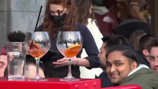 Crowds celebrated the confusion on the streets of Madrid and Brussels
