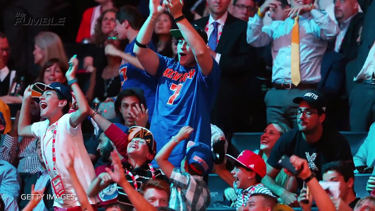Kevin Seraphin Knocks Over Young Fan Exiting the Tunnel