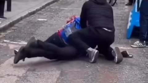 Phone thief uses Career Criminal George Floyd's 'I can't breathe' to try to escape..