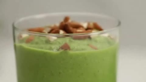 Keto Green Veggie Smoothie Short