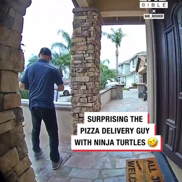 Surprising the pizza delivery guy with ninja turtles