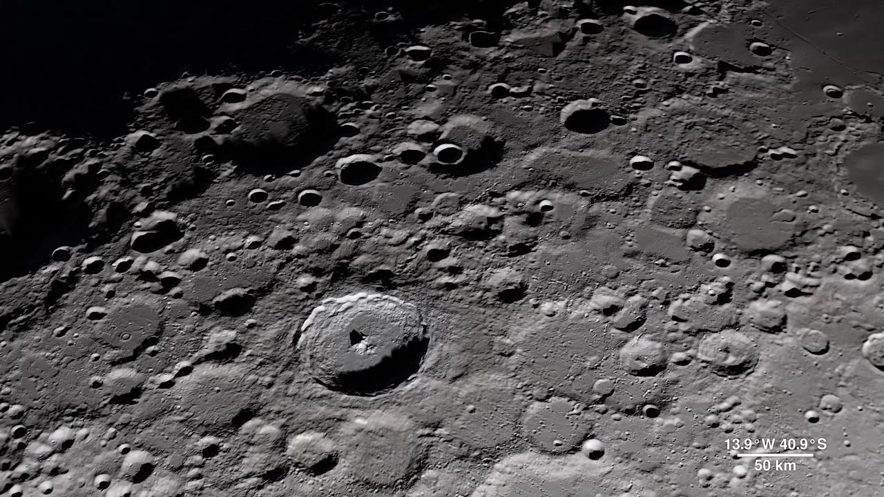 Tour of the Moon 4K