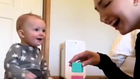 Language development teache your toddlerto talk with toy blocs 