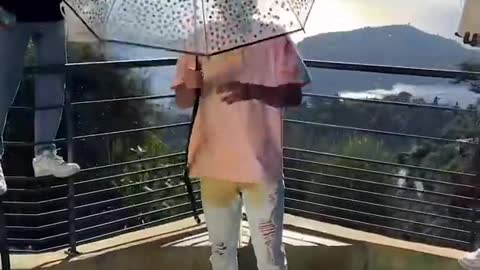 ☂️📌💦 WATER BOMBS BOUNCE OFF MY UMBRELLA 💦📌☂️ Photography Tutorial