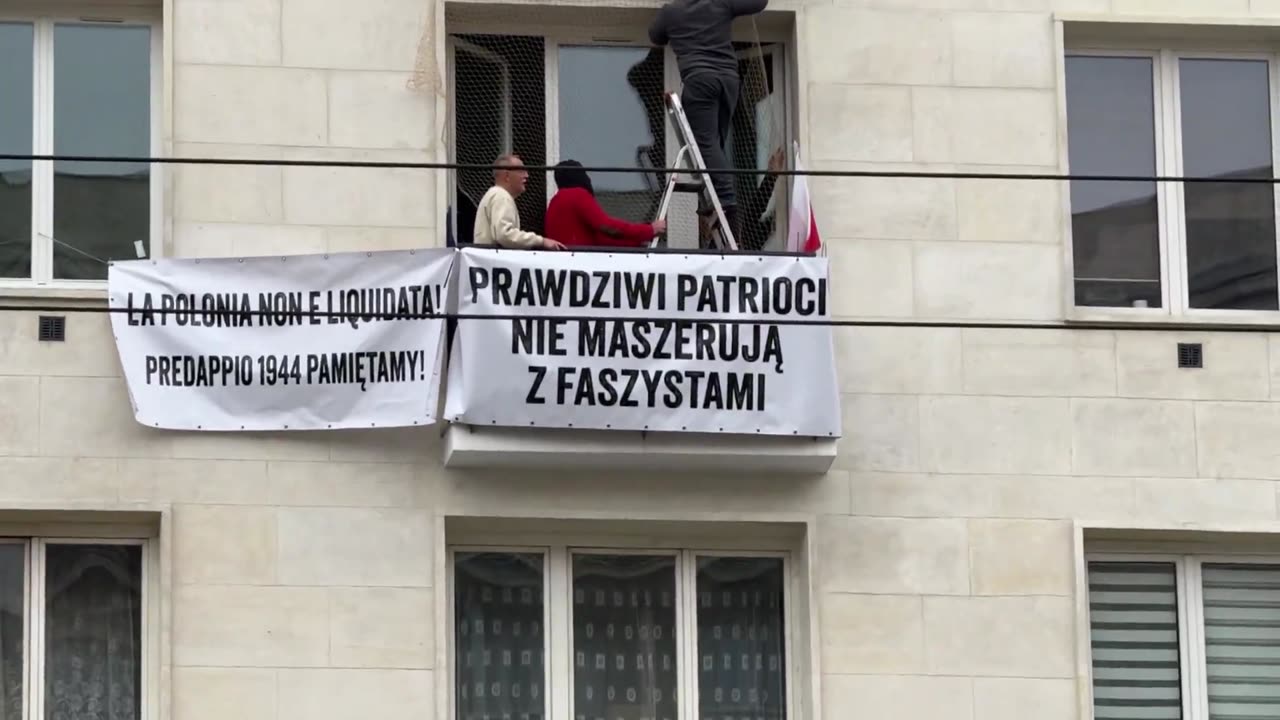 Na trasie #MarszNiepodległości już rozstawiają prowokacje.