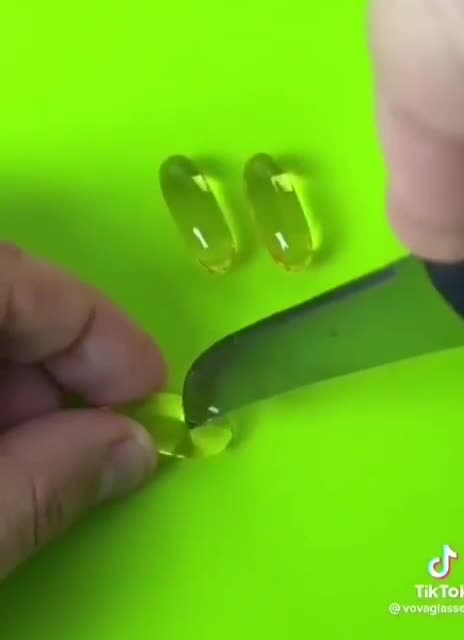 0M€GA 3 - DANGEROUS CAPSULES EXPOSED