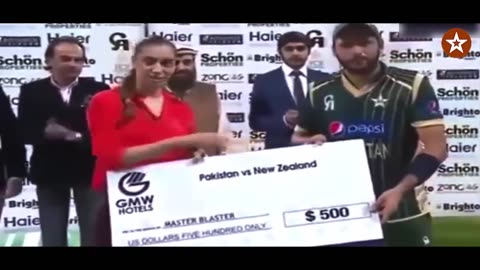 TOP 10 MOST FUNNY & COMEDY MOMENTS IN CRICKET