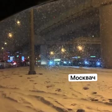 Russians Scramble for Their Last Big Mac Before Stores Shut