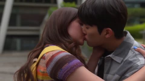 XO, Kitty - Kiss Scene - Kitty and Dae (Anna Cathcart and Minyeong Choi) -