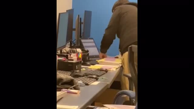 Dominion Rep manipulating Gwinnet County tabulation data