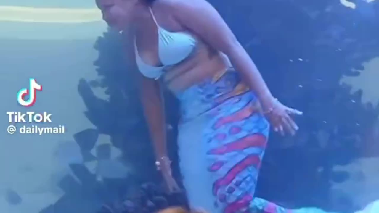 A mermaid Almost Drowns 🤣🤣