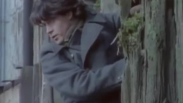 Katrina & The Waves - Walking On Sunshine