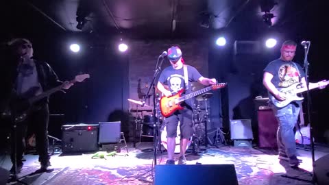 The Hoodlums "Pretending"