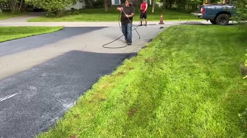 Professional Asphalt Spray Sealing: “The First Coat Spray Sealed One” Top Coats Pavement Maintenance