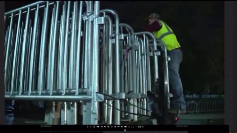New fencing went up overnight 10 17-18, around the US Capitol building