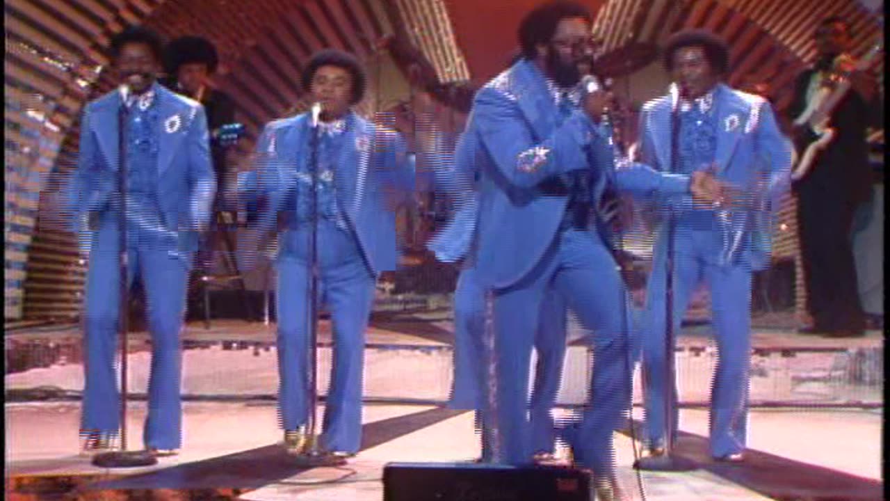 The Spinners - Rubberband Man = Midnight Special 1976