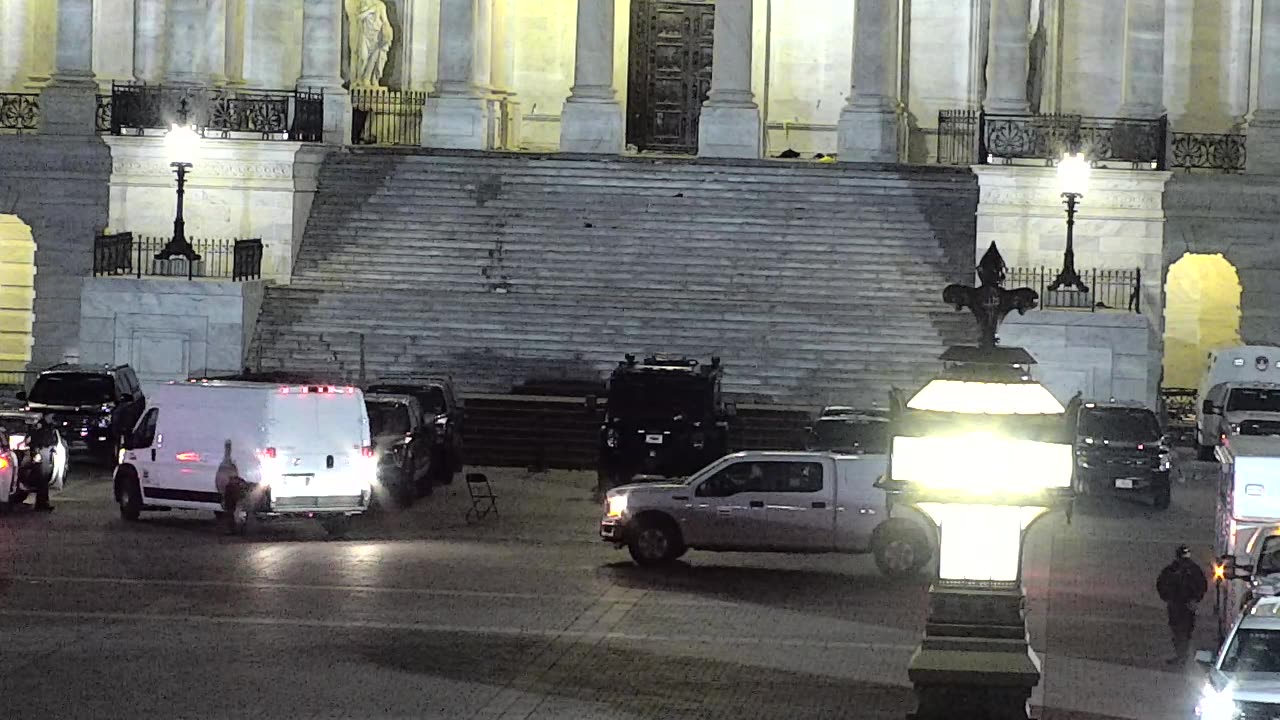 0933USCG00CVCElevatorTowerNorth_2021-01-06_18h15min24s483ms.mp4