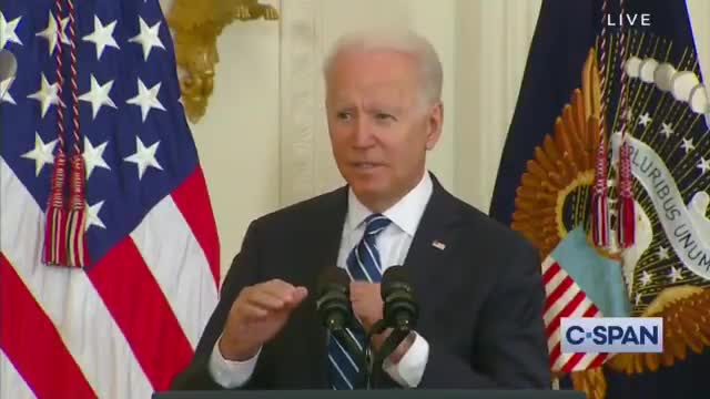 Joe Biden Gives Another Unintelligible Speech, This Time to Newly Sworn US Citizens