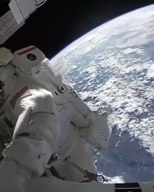 Best VDO of Spacewalk,,🧐🧐🧐