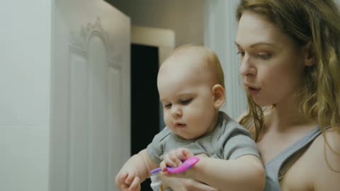 baby brushing