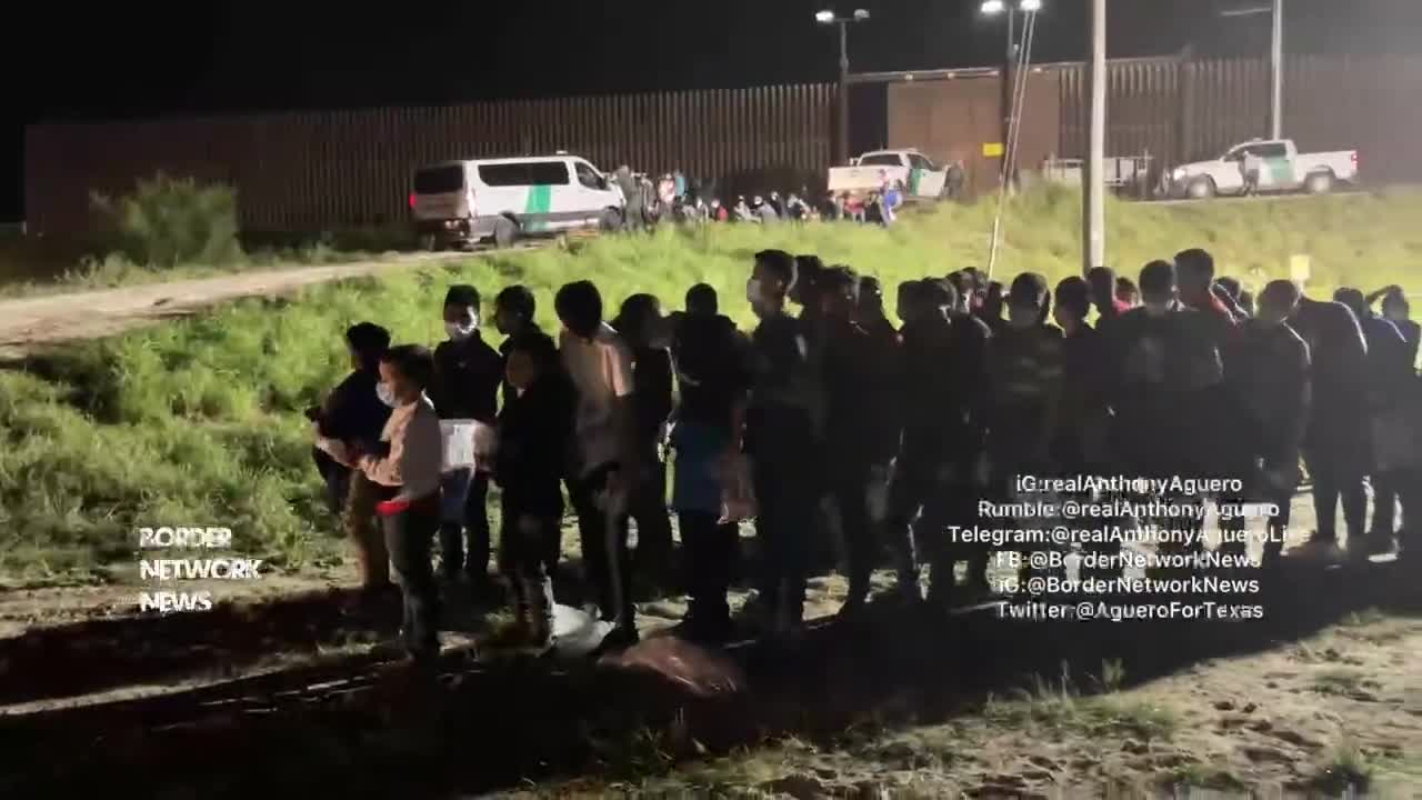 Men Entering with Kids Part 1