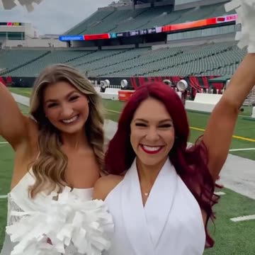 Ben-Gals Cheerleaders Princess 🧡🖤 Cincinnati Bengals NFL Football