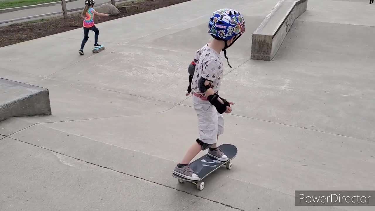 Carl skateboarding