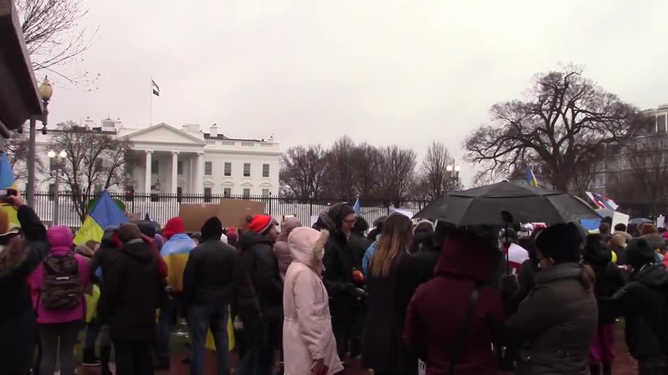 Ukrainians hold protest at White House against Putin's invasion and war 2/24/2022