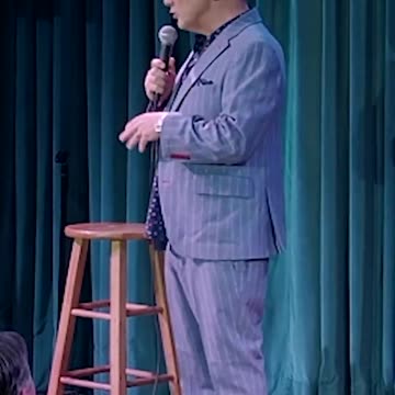 Comedian Rob Schneider Schools Heckler About Free Speech