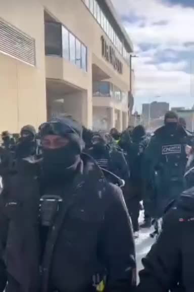 Canada Ottawa: Politi beslaglægger biler