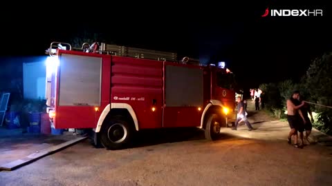 Vatrogasaci ugasili šumski požar u Mokošici