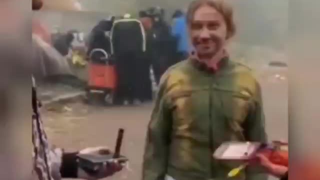 Ωραιες οι σκηνοθεσιες αμαχων ετσι;;;