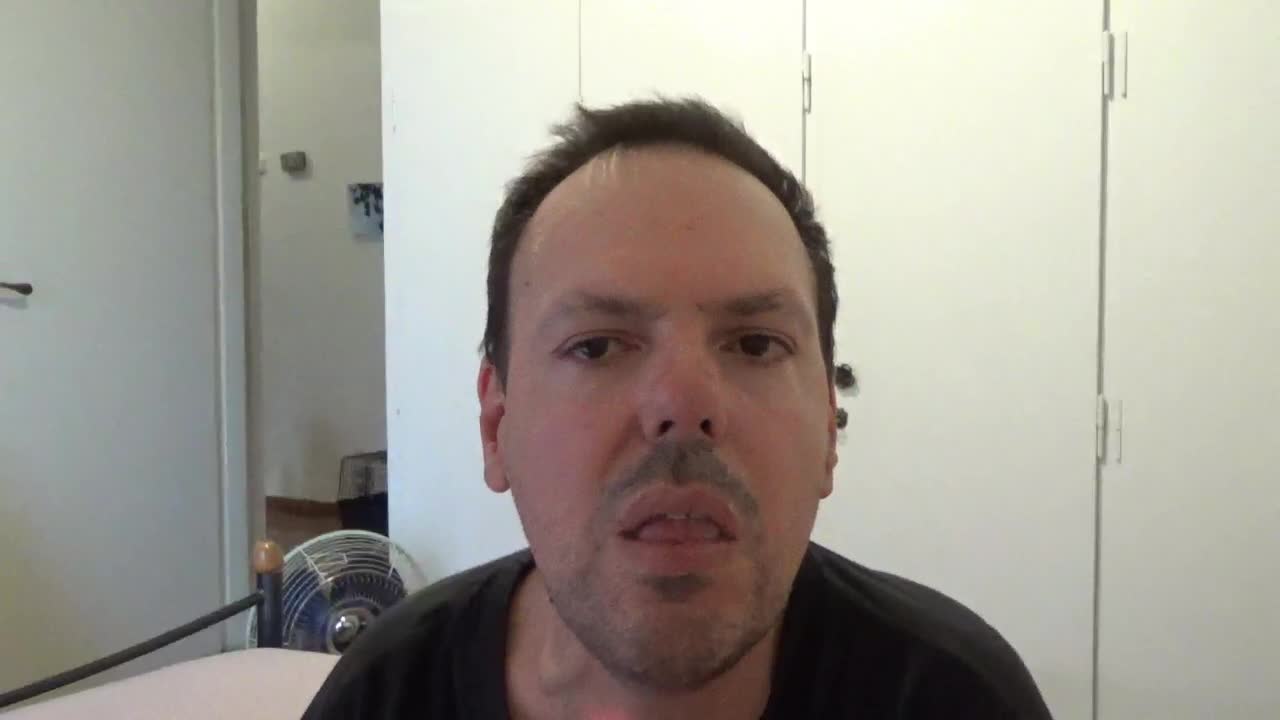 Ο άνθρωπος είναι κατώτερος των ζώων MAH05829.MP4