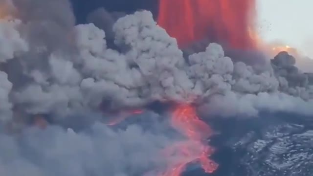 Etna volcano eruption in Italy again