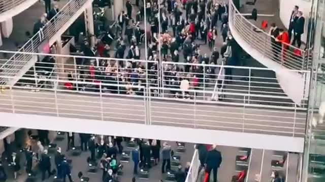 Politker-Wie sie uns bescheißen.